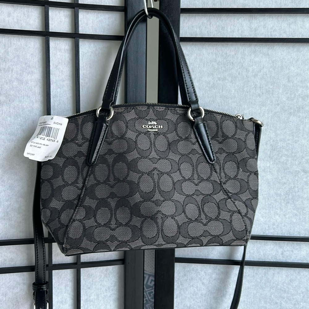 NWT Coach Signature C Design Purse Handbag